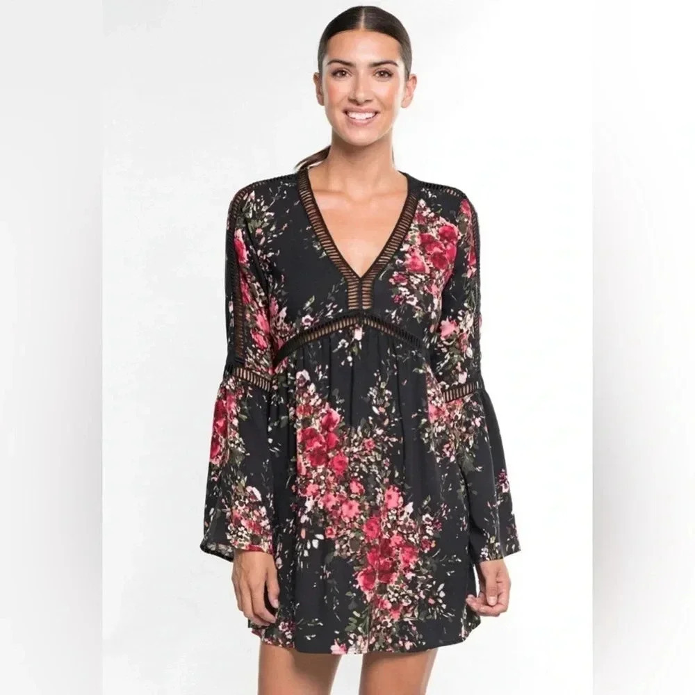 Love stitch Domino‎ Floral Mini Dress SZ SM